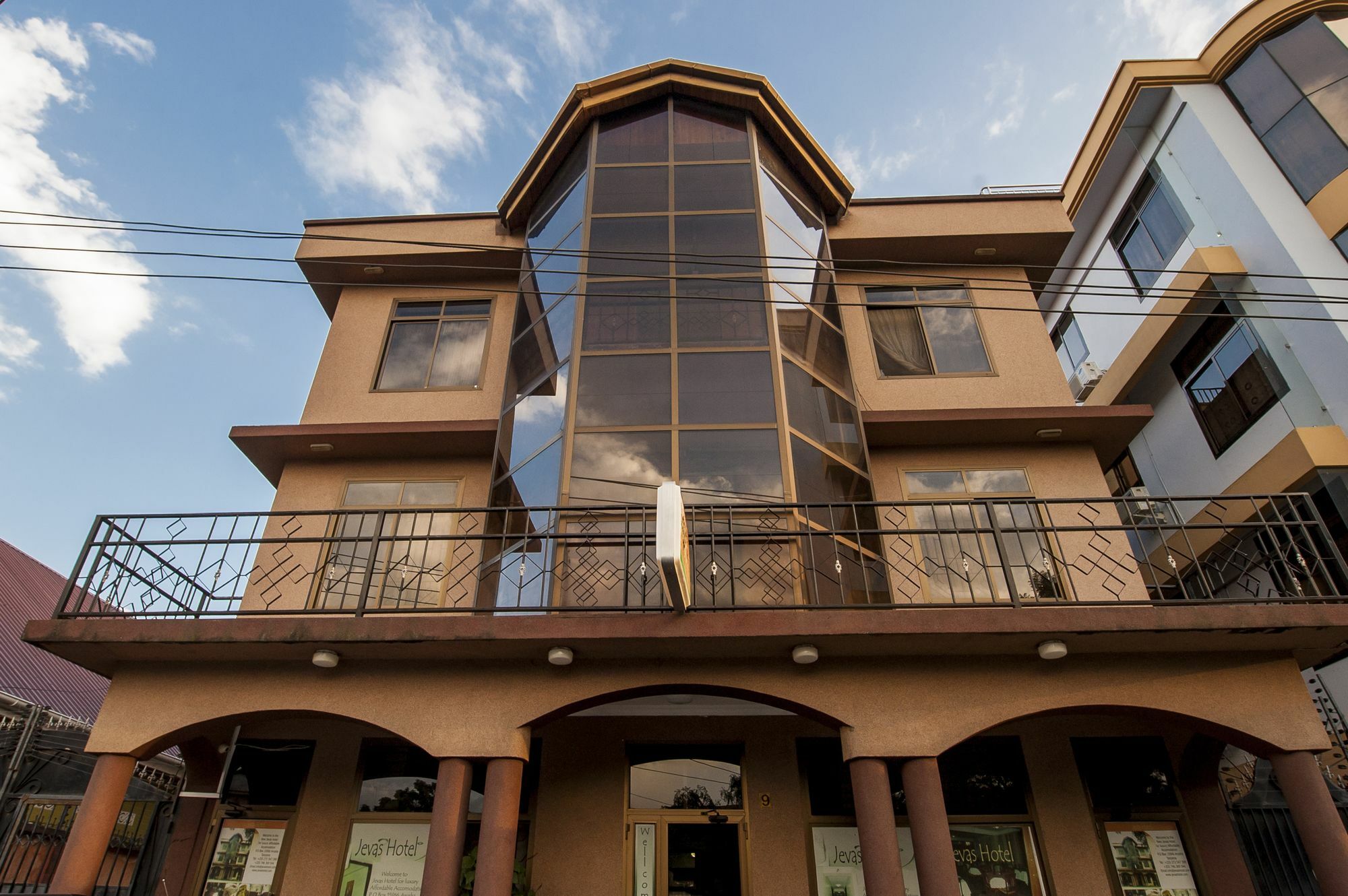 Jevas Hotel Arusha Exterior foto